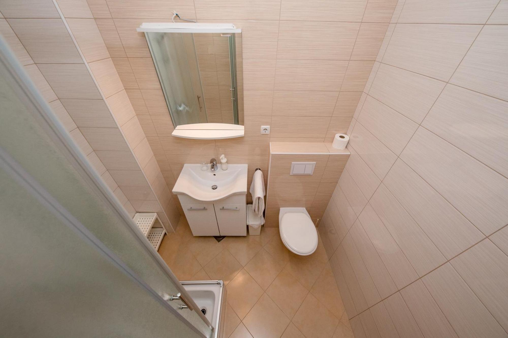 Tomulic Jasna I Miljenko Apartamento Supetarska Draga Exterior foto