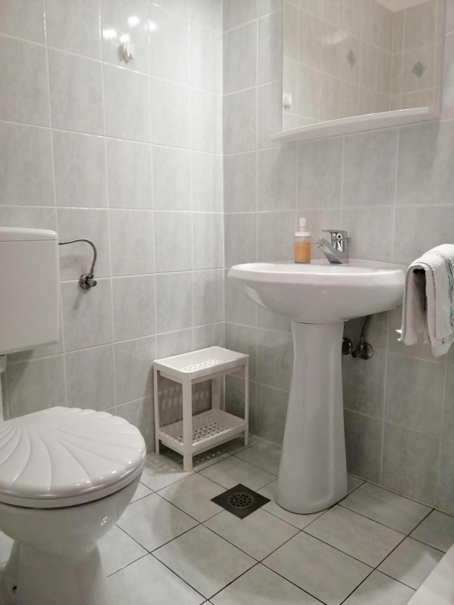 Tomulic Jasna I Miljenko Apartamento Supetarska Draga Exterior foto