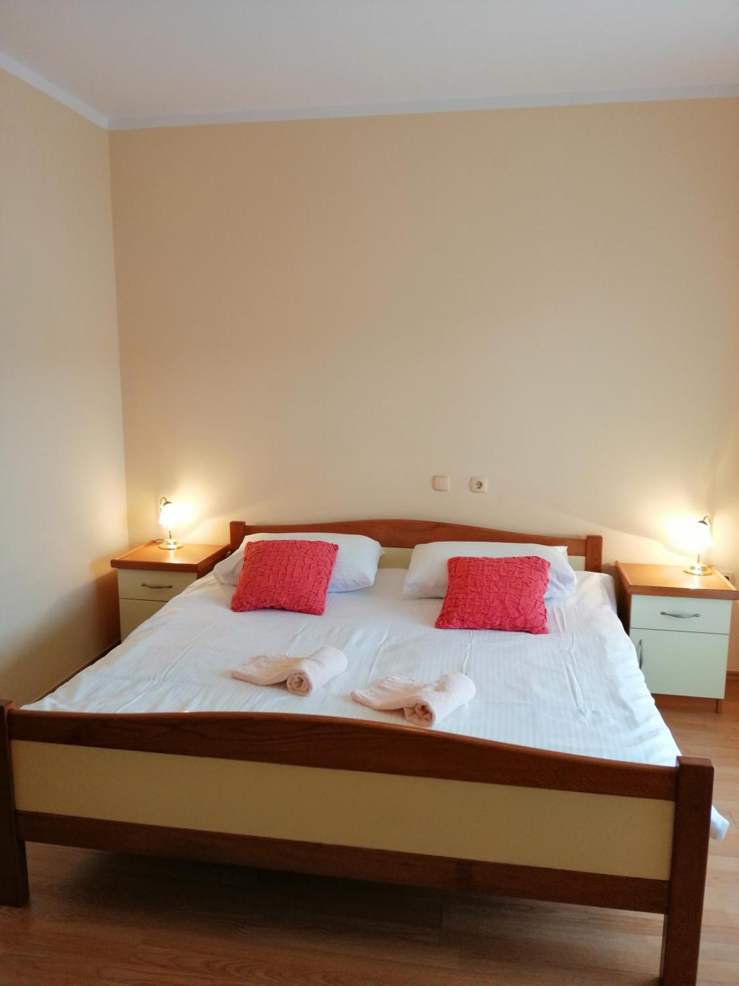 Tomulic Jasna I Miljenko Apartamento Supetarska Draga Exterior foto